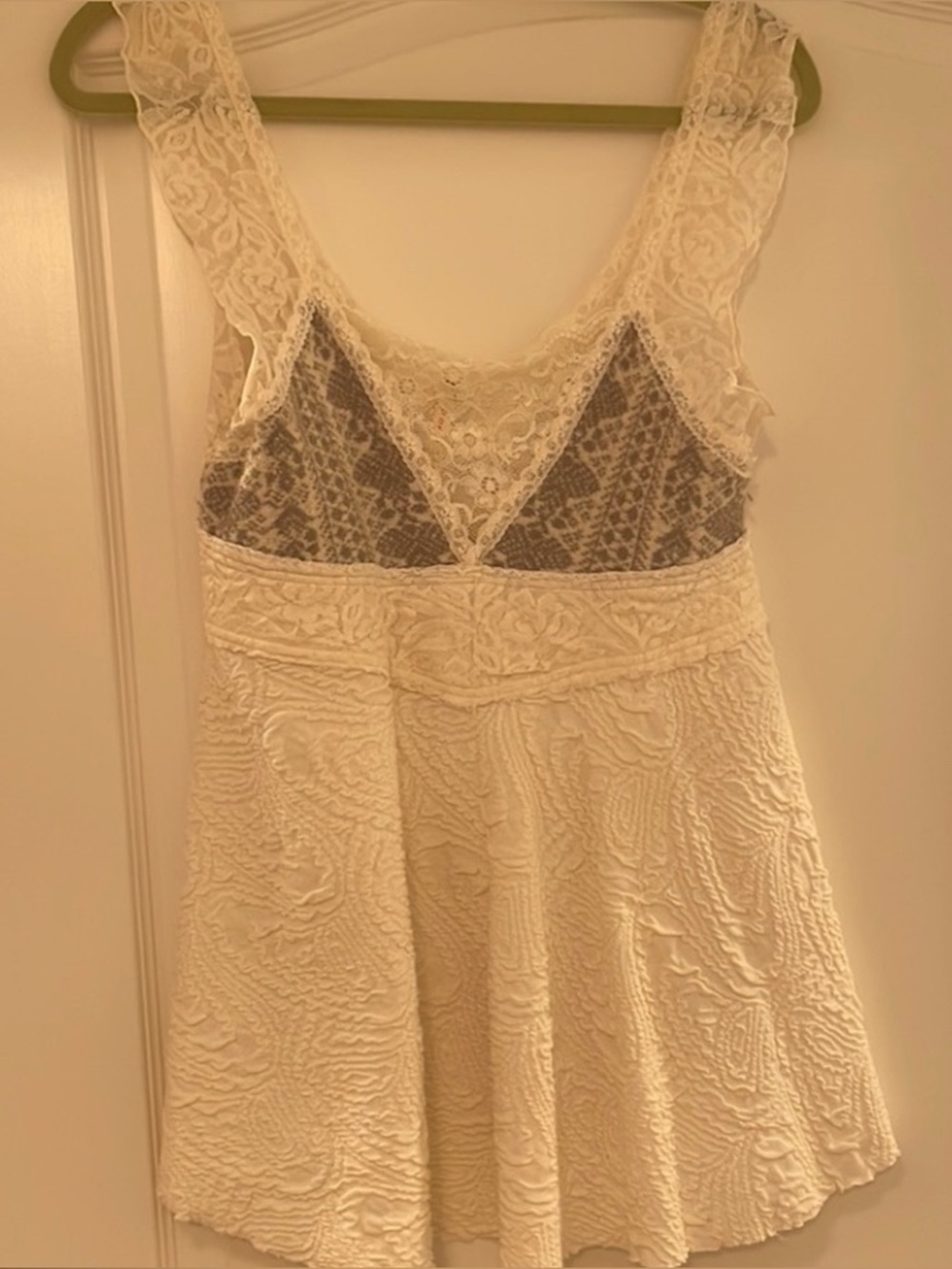 Laced thick weight tank top